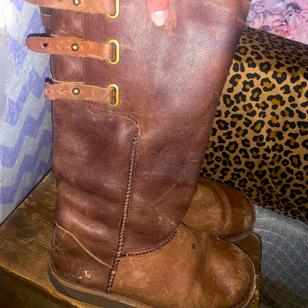 Emu boots made by Ugg